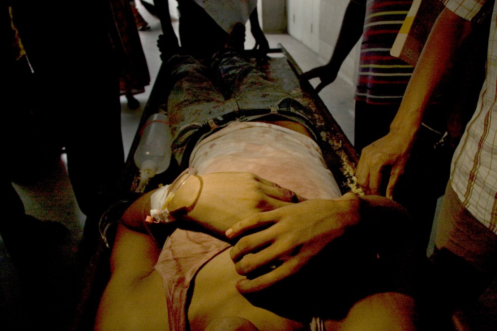 11The-Life-&-Struggle-of-Garment-Workers_24